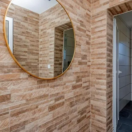 ヴィラ Beautiful Miki With Pool In