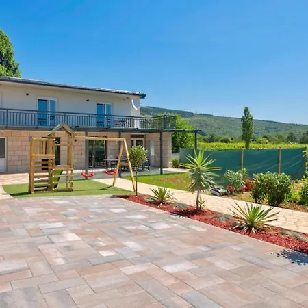 ヴィラ Beautiful Miki With Pool In マカルスカ